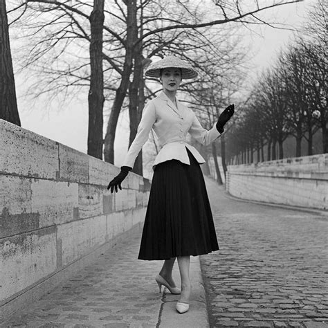 christian dior 1954 collection|christian dior new look collection.